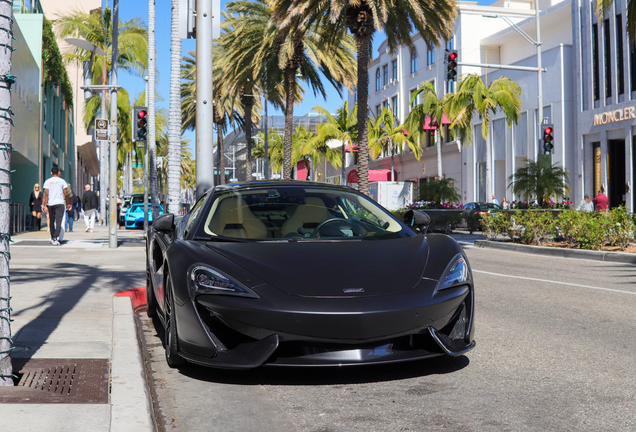 McLaren 570GT