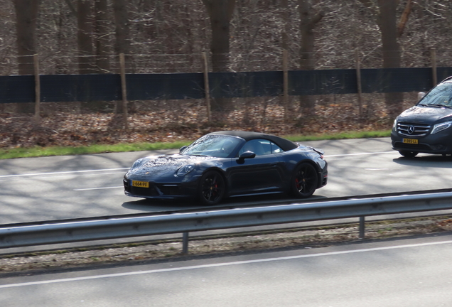 Porsche 992 Carrera 4S Cabriolet