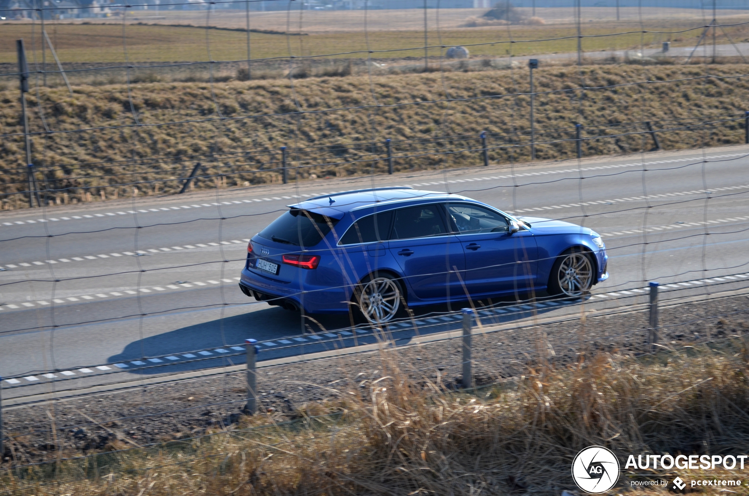 Audi RS6 Avant C7 2015