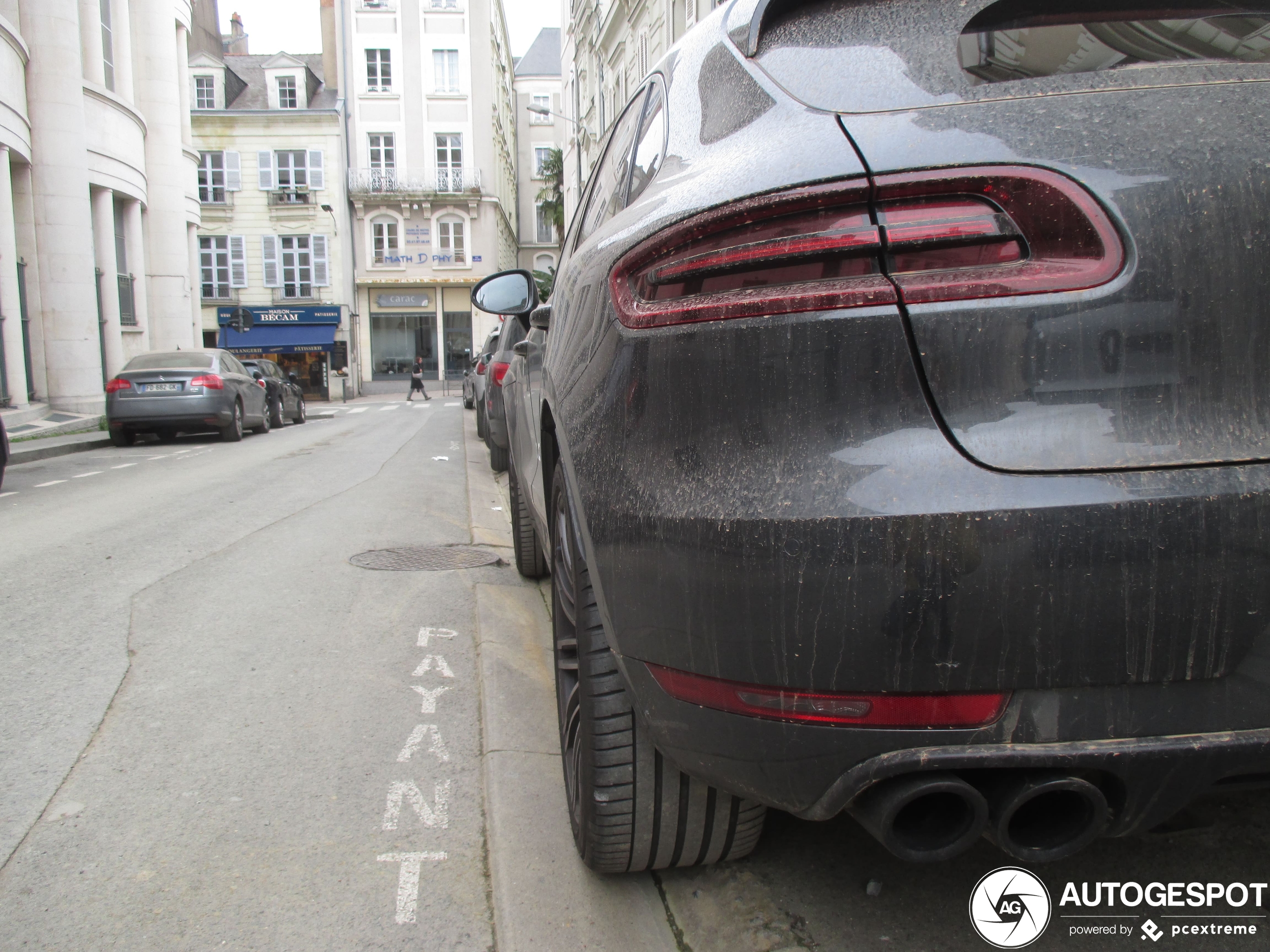 Porsche 95B Macan GTS