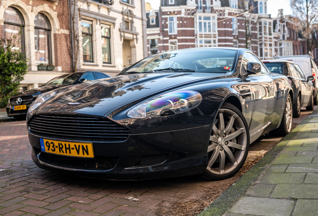 Aston Martin DB9