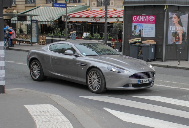 Aston Martin DB9 2010