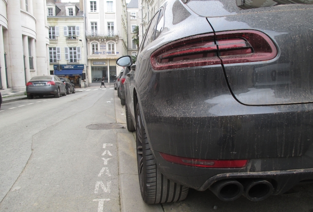 Porsche 95B Macan GTS