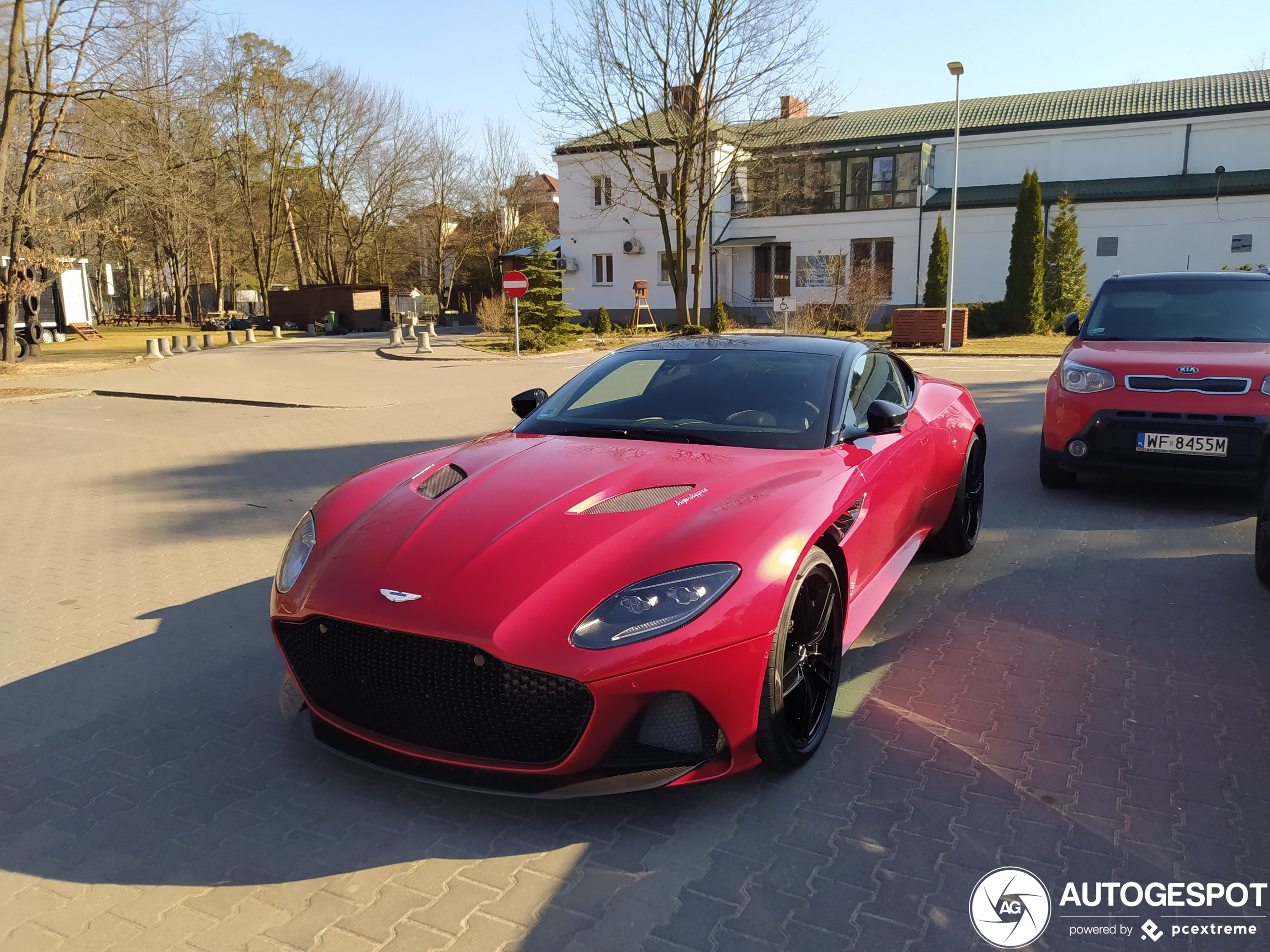 Aston Martin DBS Superleggera