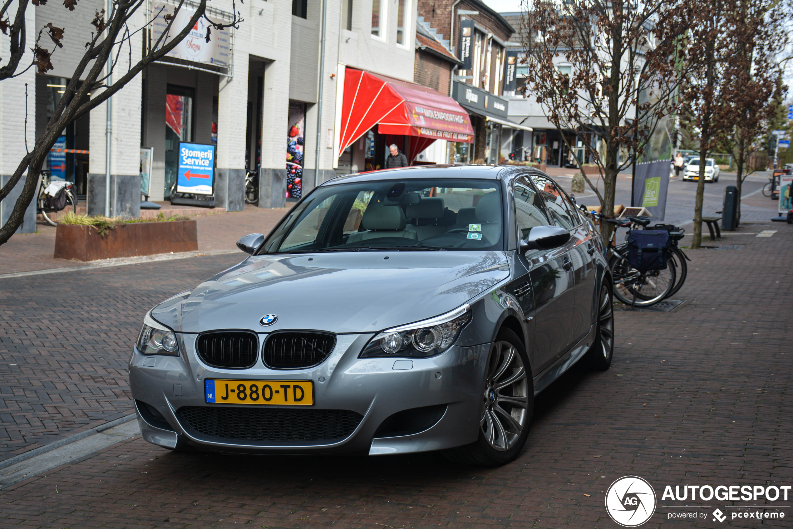 BMW M5 E60 2005