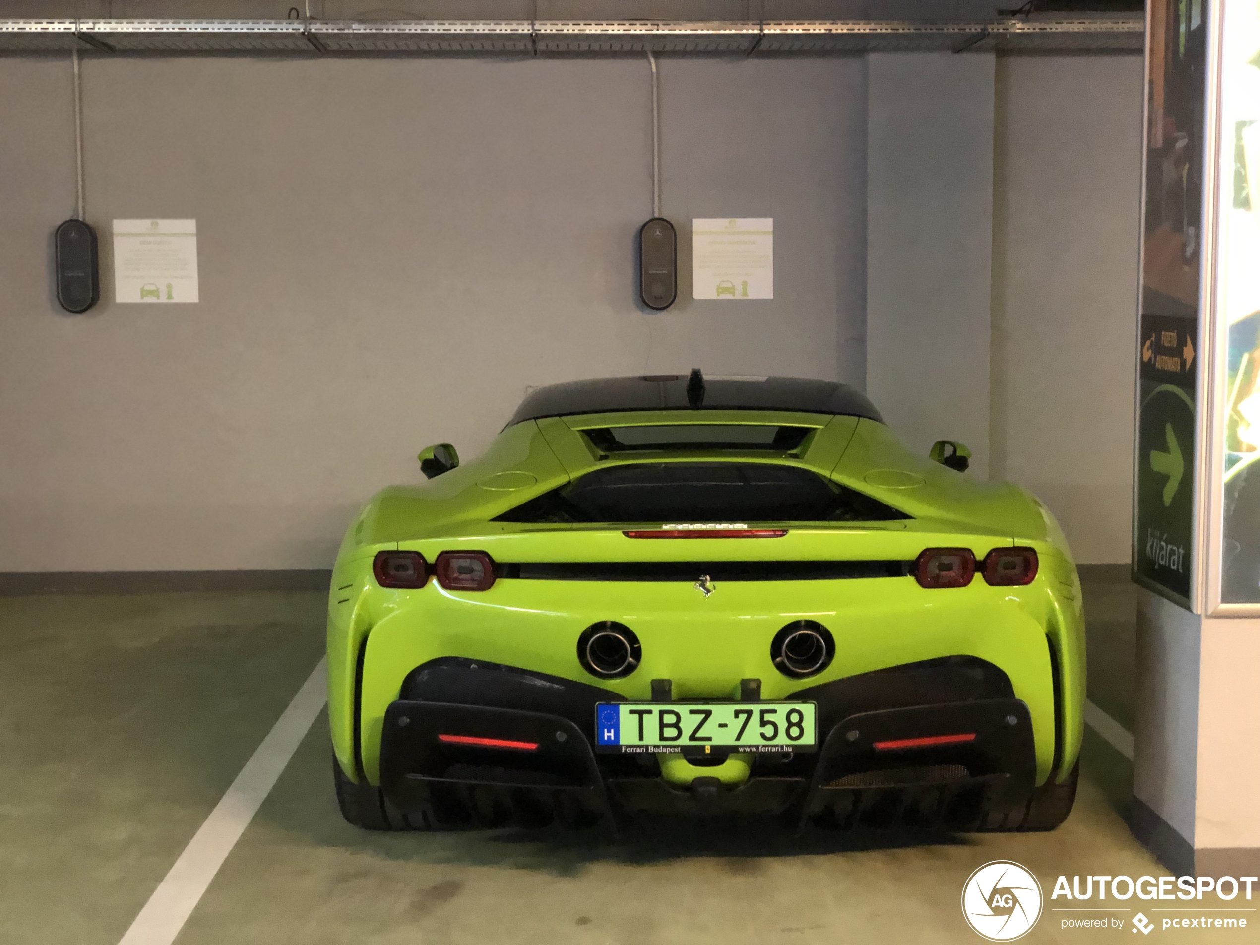 Ferrari SF90 Stradale