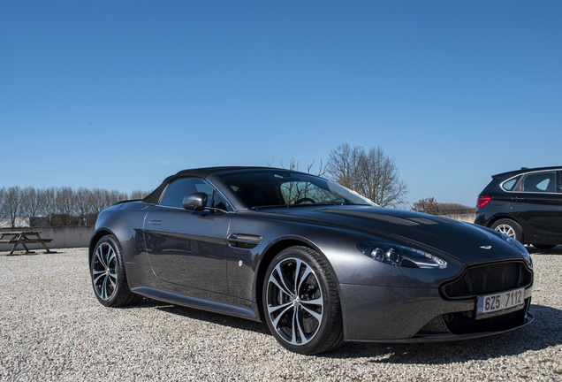 Aston Martin V12 Vantage S Roadster