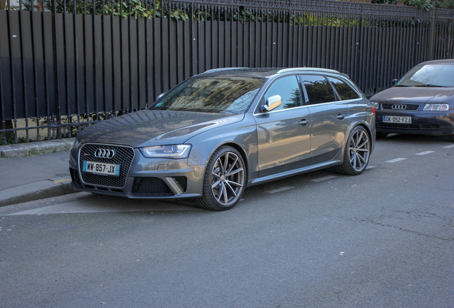 Audi RS4 Avant B8
