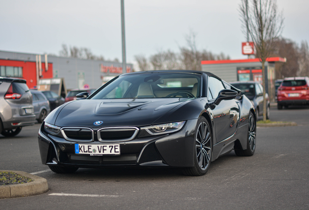 BMW i8 Roadster