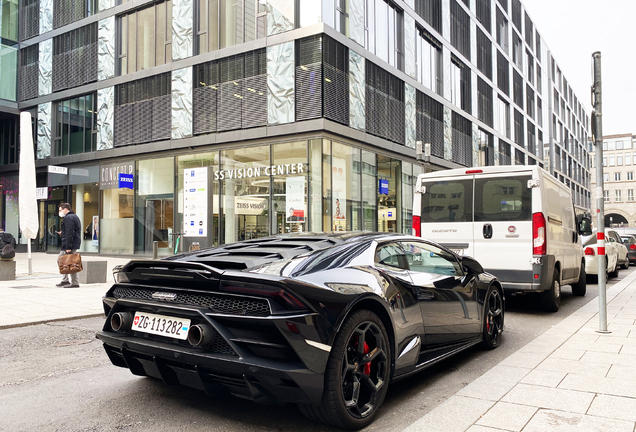 Lamborghini Huracán LP640-4 EVO