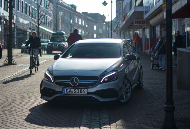 Mercedes-AMG A 45 W176 2015