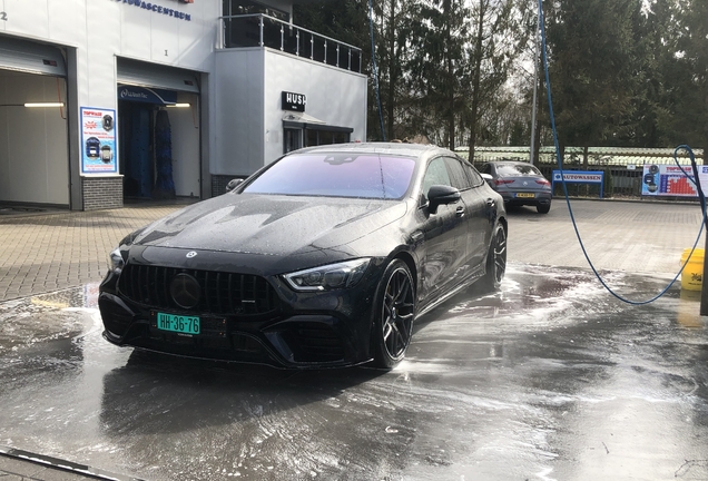 Mercedes-AMG GT 63 S X290