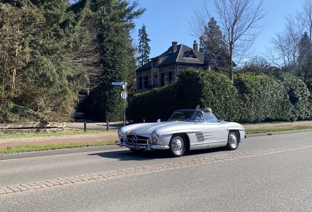 Mercedes-Benz 300SL Roadster