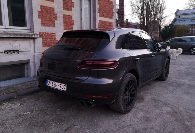 Porsche 95B Macan Turbo