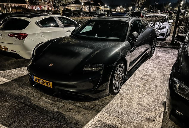 Porsche Taycan Turbo