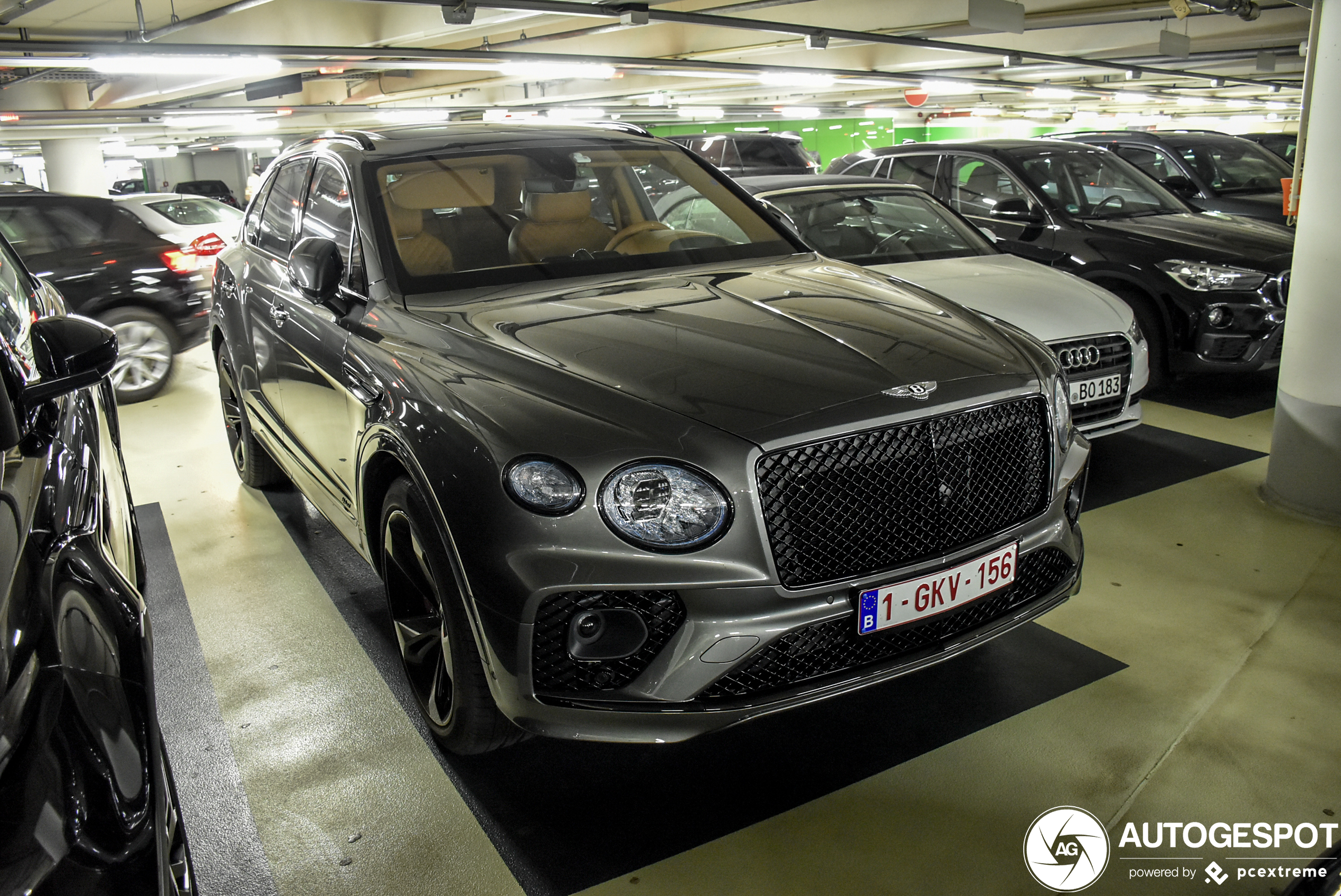 Bentley Bentayga Hybrid 2021