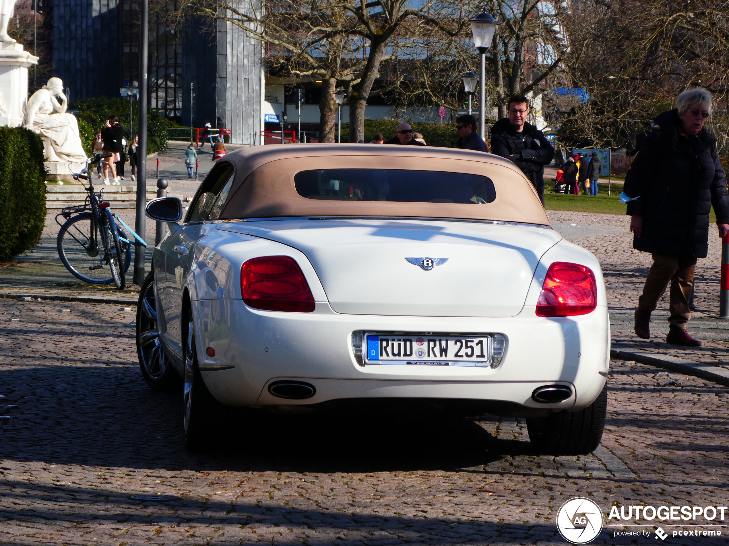 Bentley Continental GTC