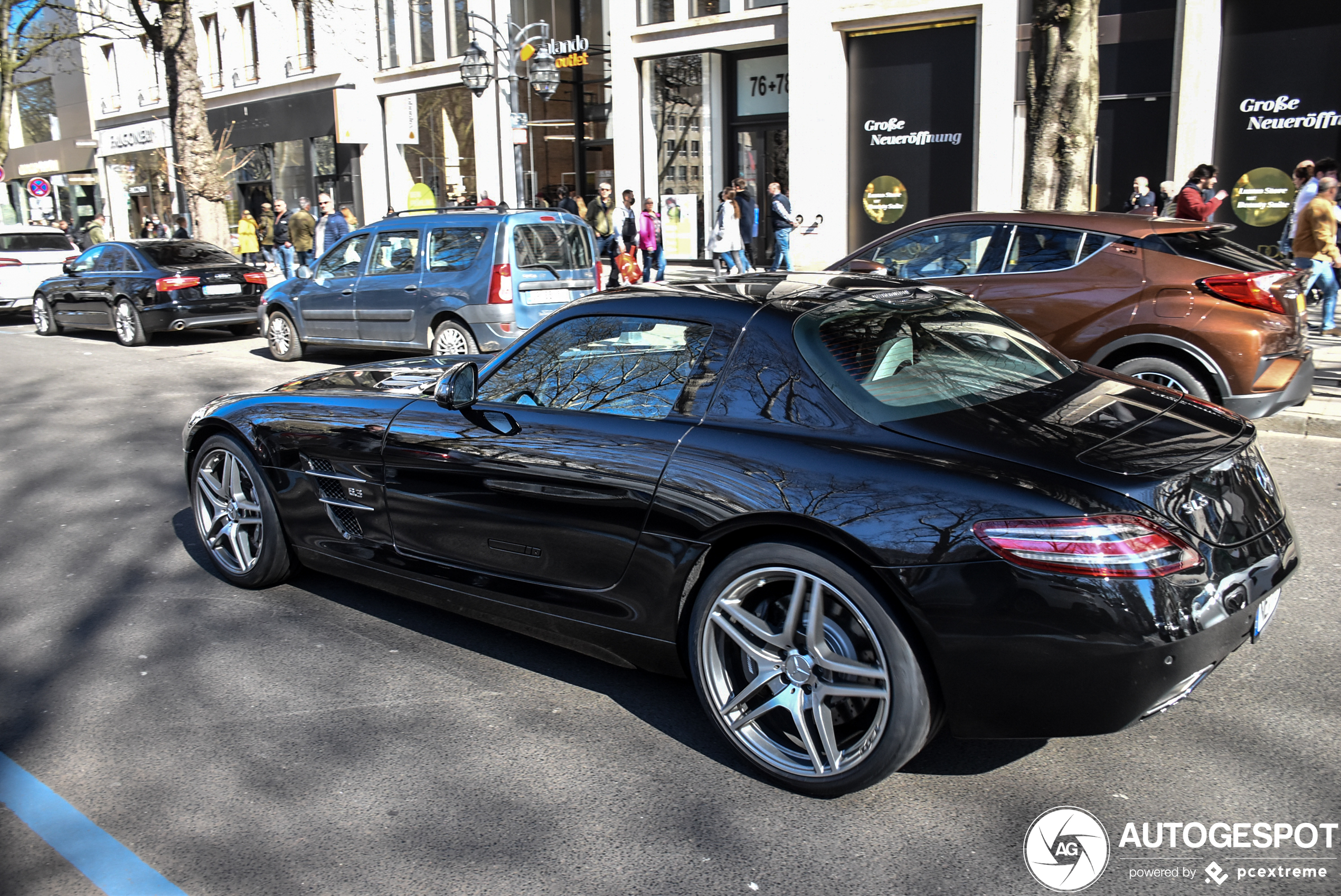 Mercedes-Benz SLS AMG