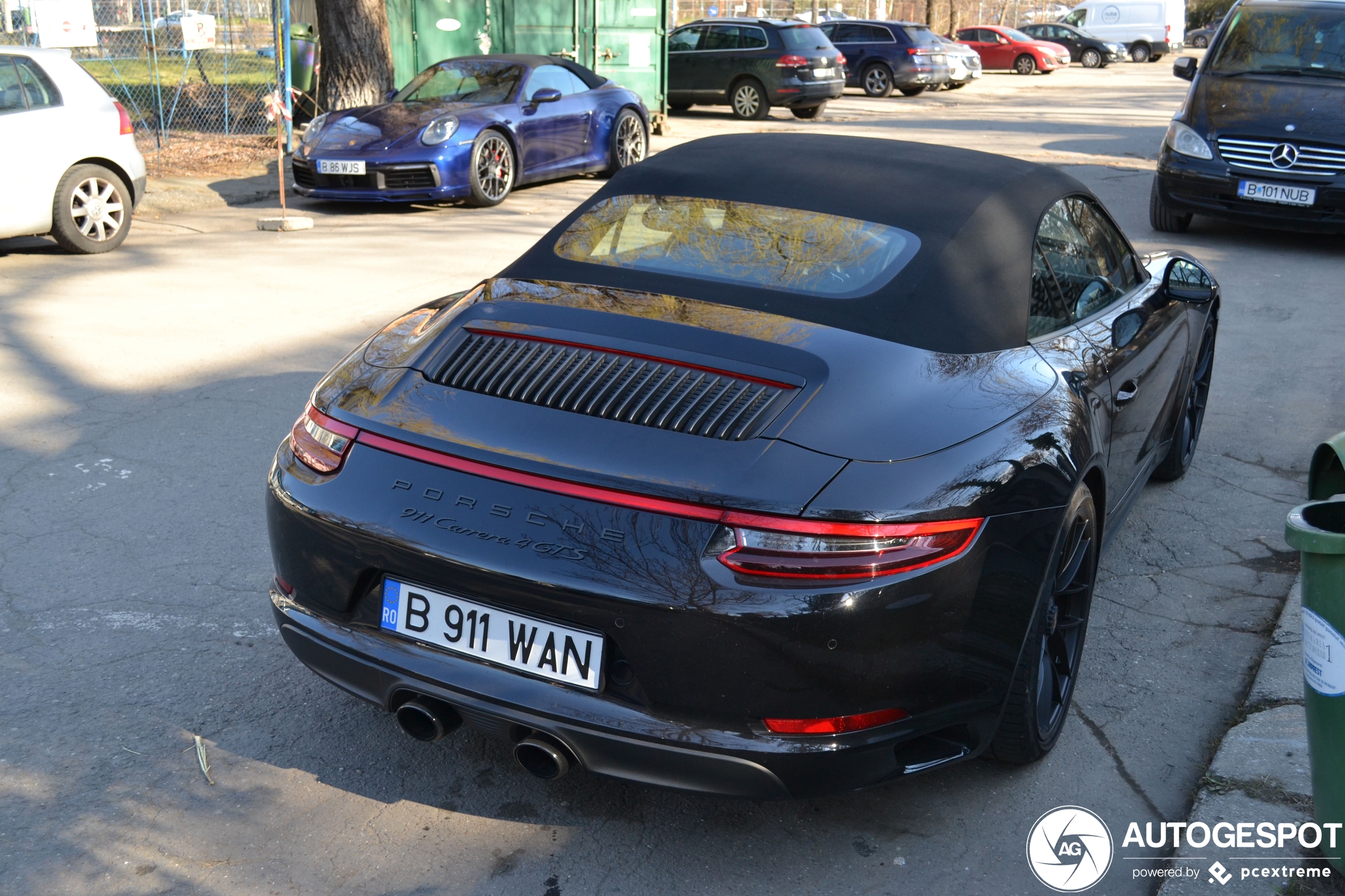 Porsche 991 Carrera 4 GTS Cabriolet MkII