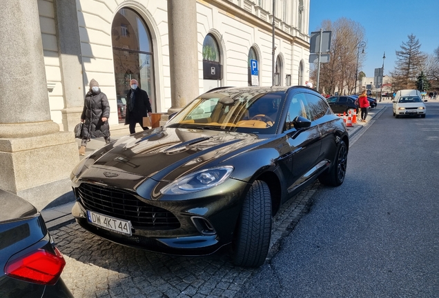 Aston Martin DBX