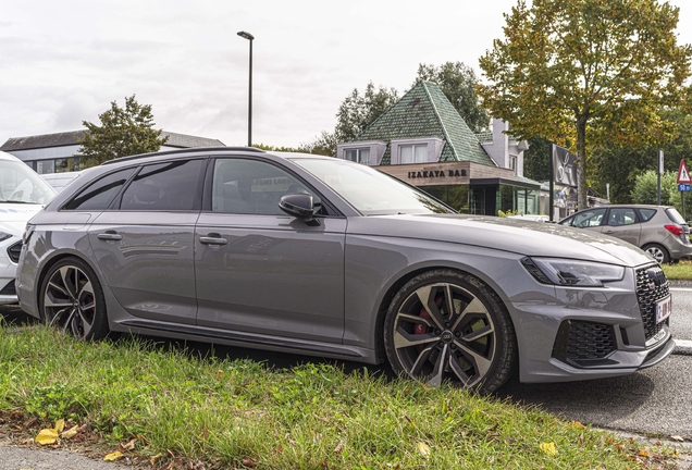 Audi RS4 Avant B9