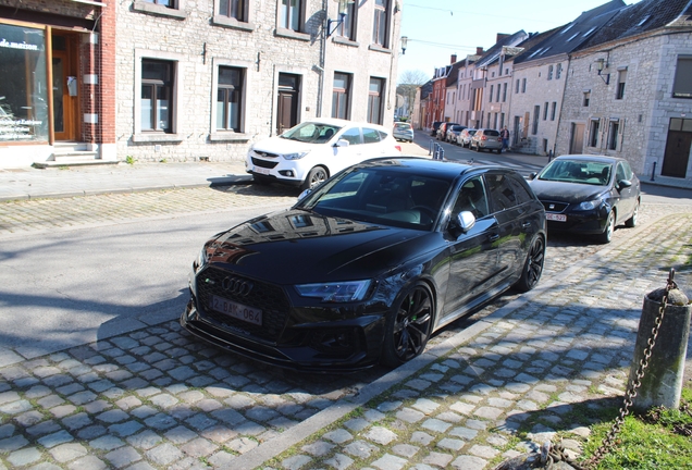 Audi RS4 Avant B9