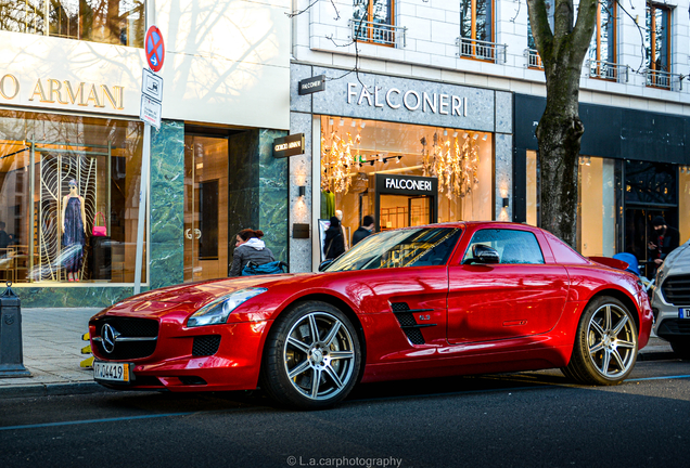 Mercedes-Benz SLS AMG