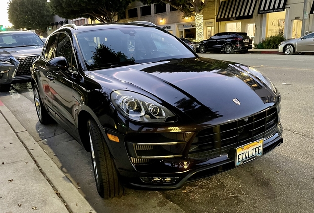 Porsche 95B Macan Turbo