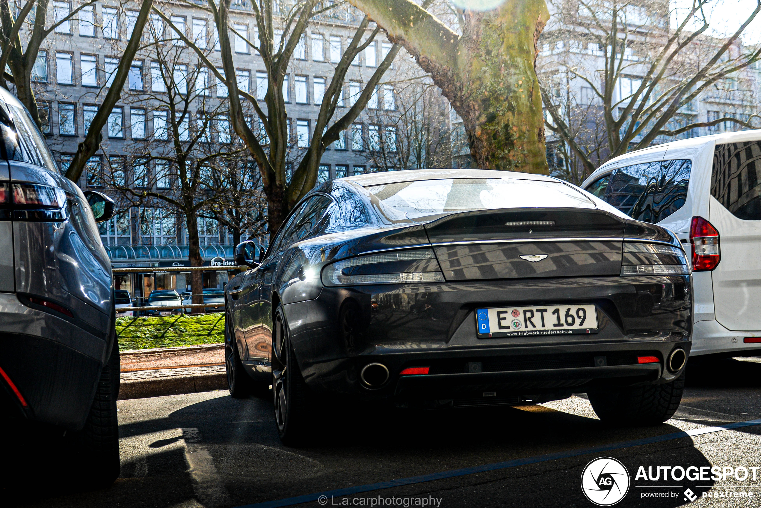 Aston Martin Rapide S