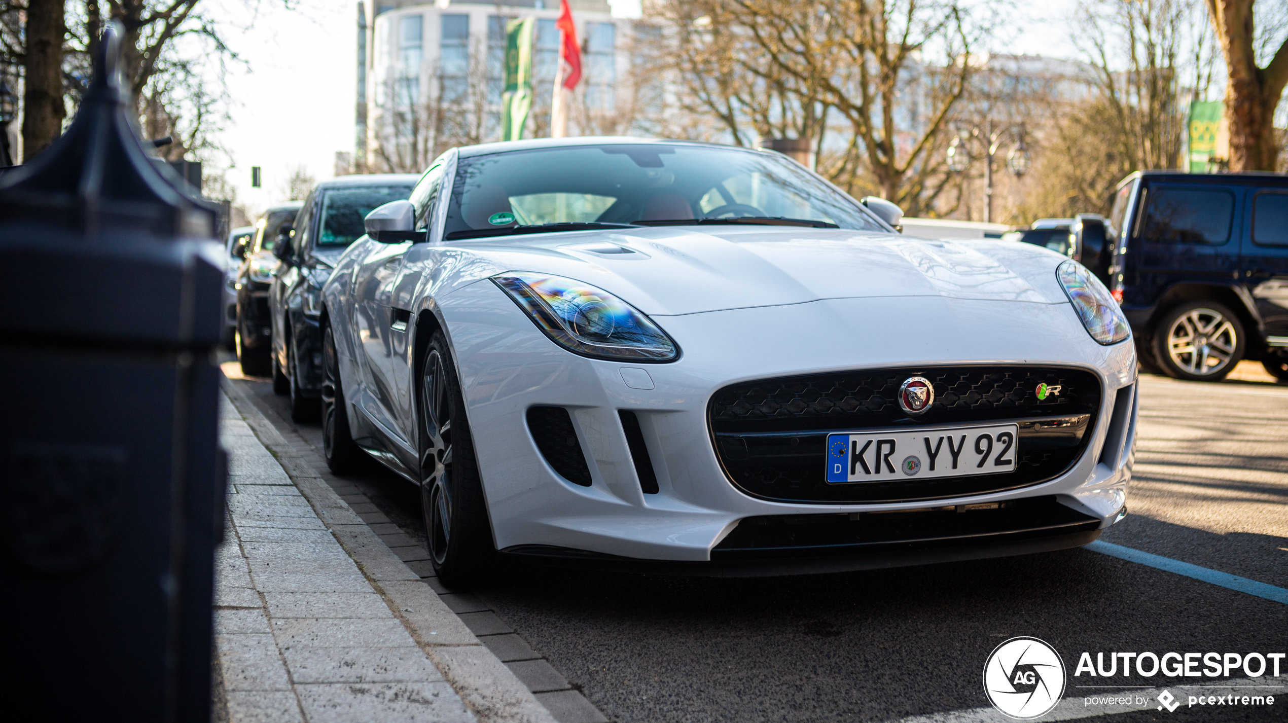 Jaguar F-TYPE R AWD Coupé