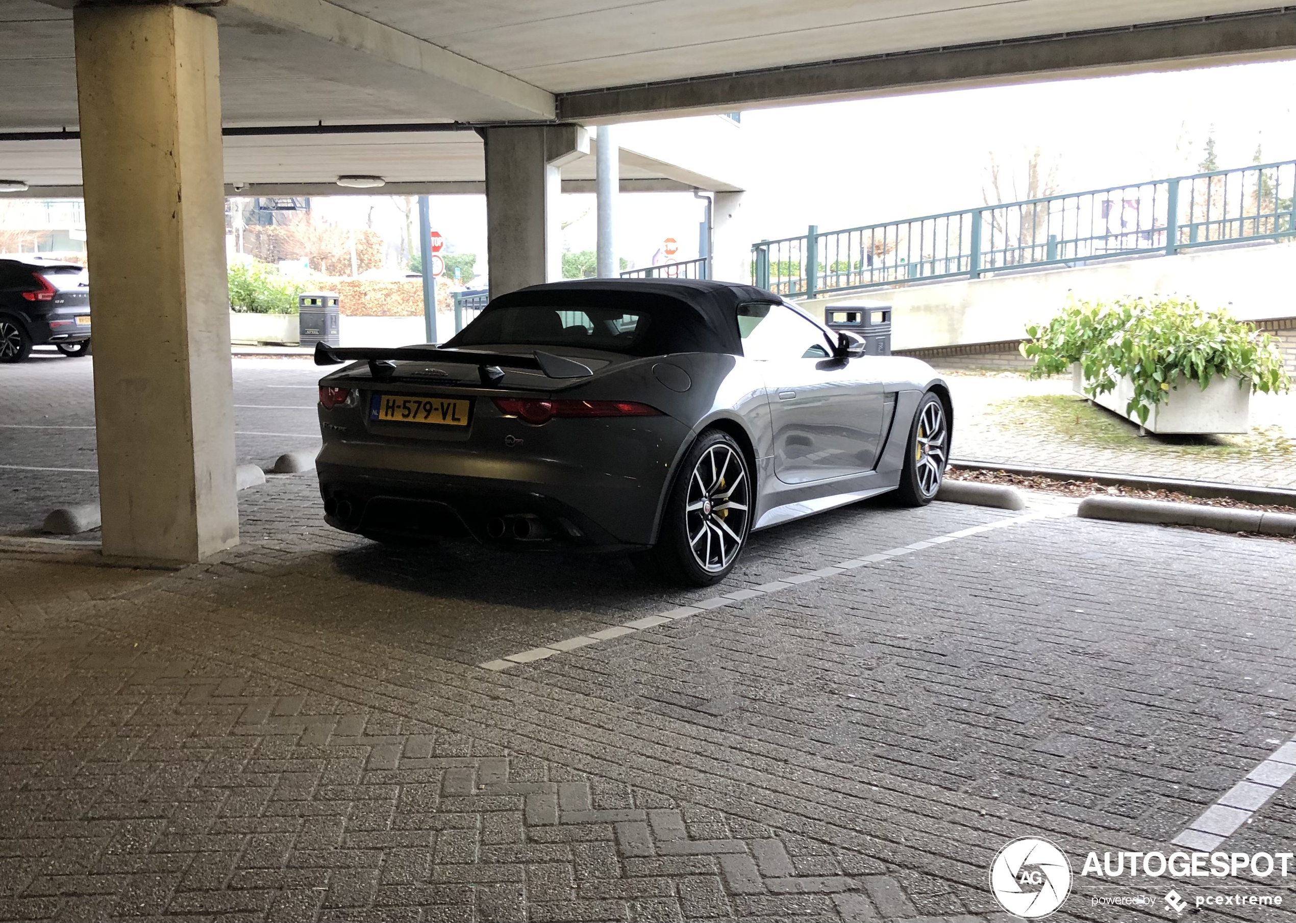 Jaguar F-TYPE SVR Convertible