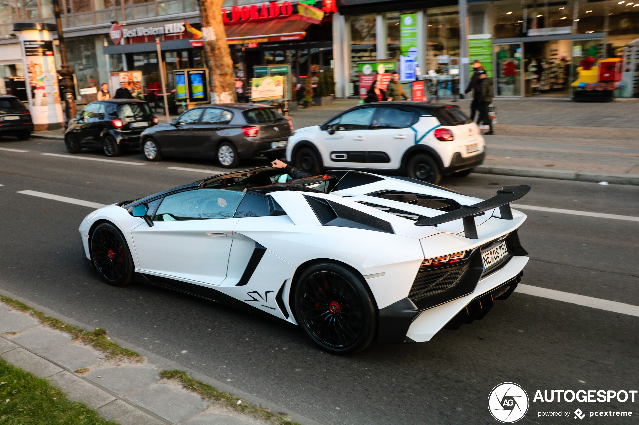 Lamborghini Aventador LP700-4 Roadster