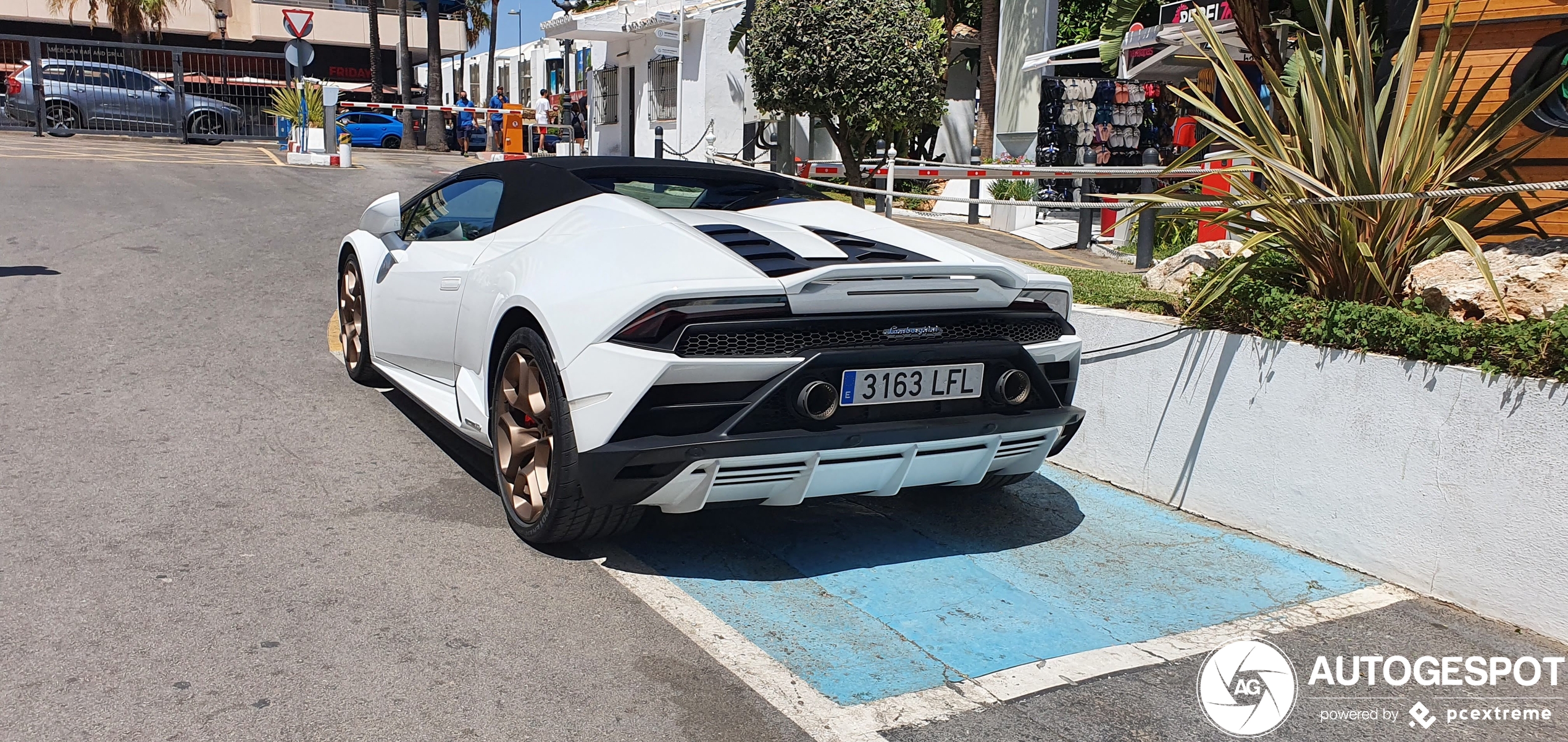 Lamborghini Huracán LP640-4 EVO Spyder