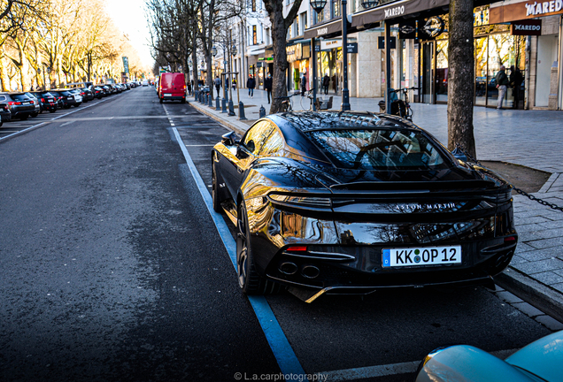 Aston Martin DBS Superleggera