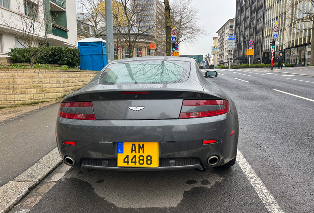 Aston Martin V8 Vantage