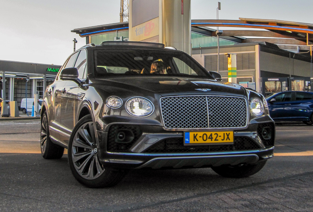 Bentley Bentayga V8 2021