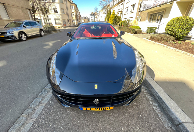 Ferrari FF