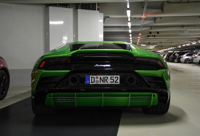 Lamborghini Huracán LP640-4 EVO