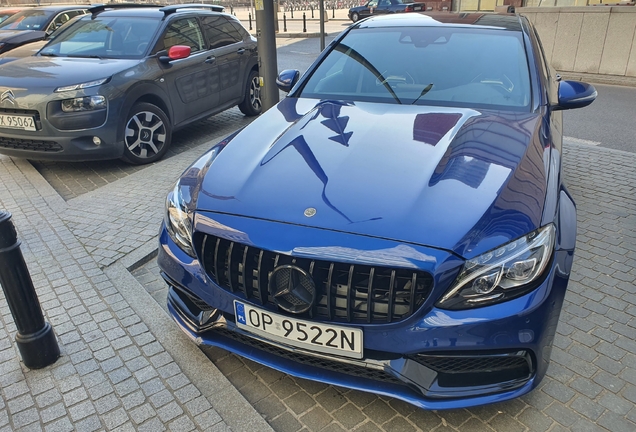 Mercedes-AMG C 63 S W205