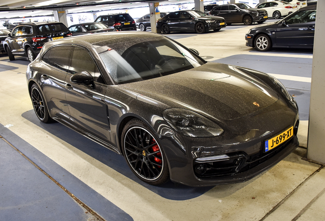 Porsche 971 Panamera GTS Sport Turismo