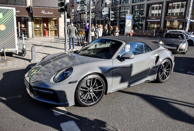 Porsche 992 Turbo S Cabriolet