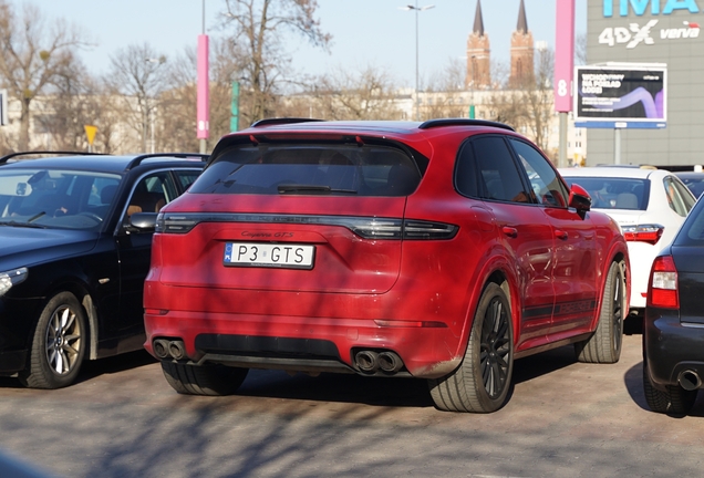 Porsche 9YA Cayenne GTS