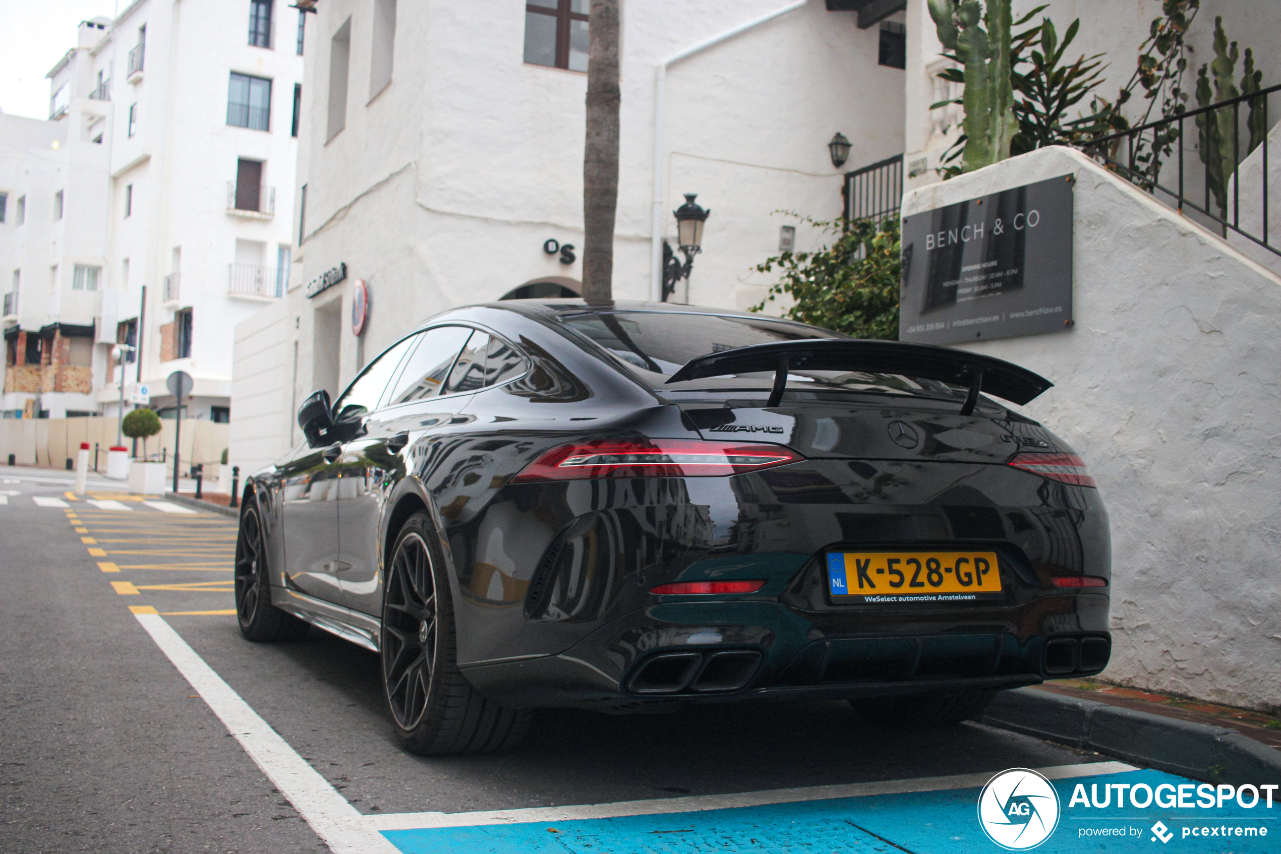 Mercedes-AMG GT 63 S X290