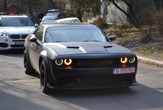 Dodge Challenger SRT Hellcat Widebody