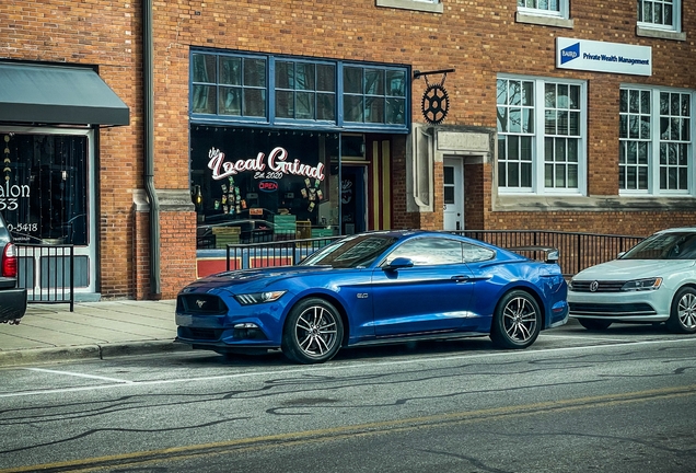 Ford Mustang GT 2015