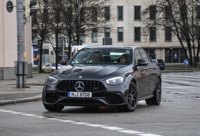 Mercedes-AMG E 63 S W213 2021