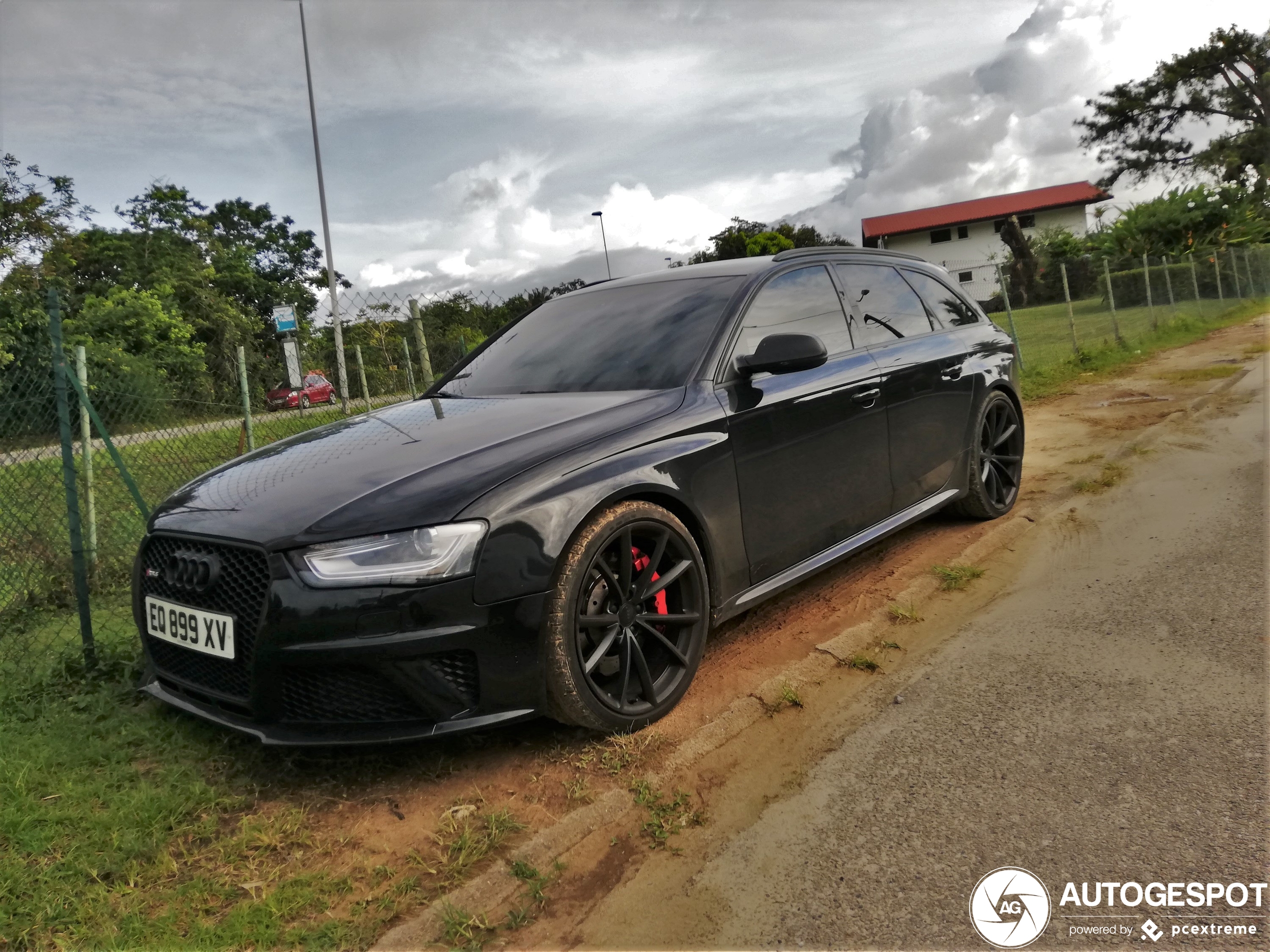 Audi RS4 Avant B8