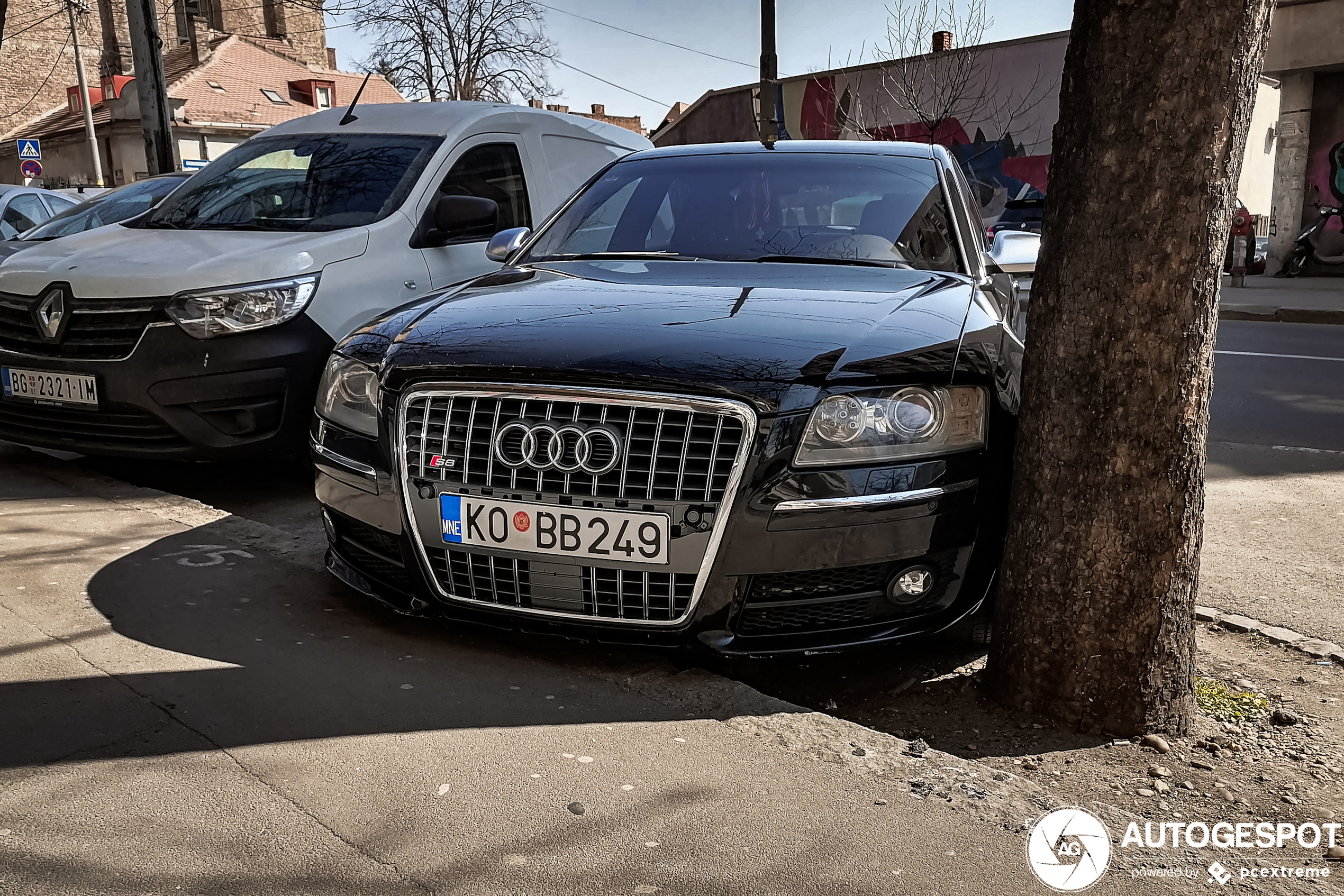 Audi S8 D3