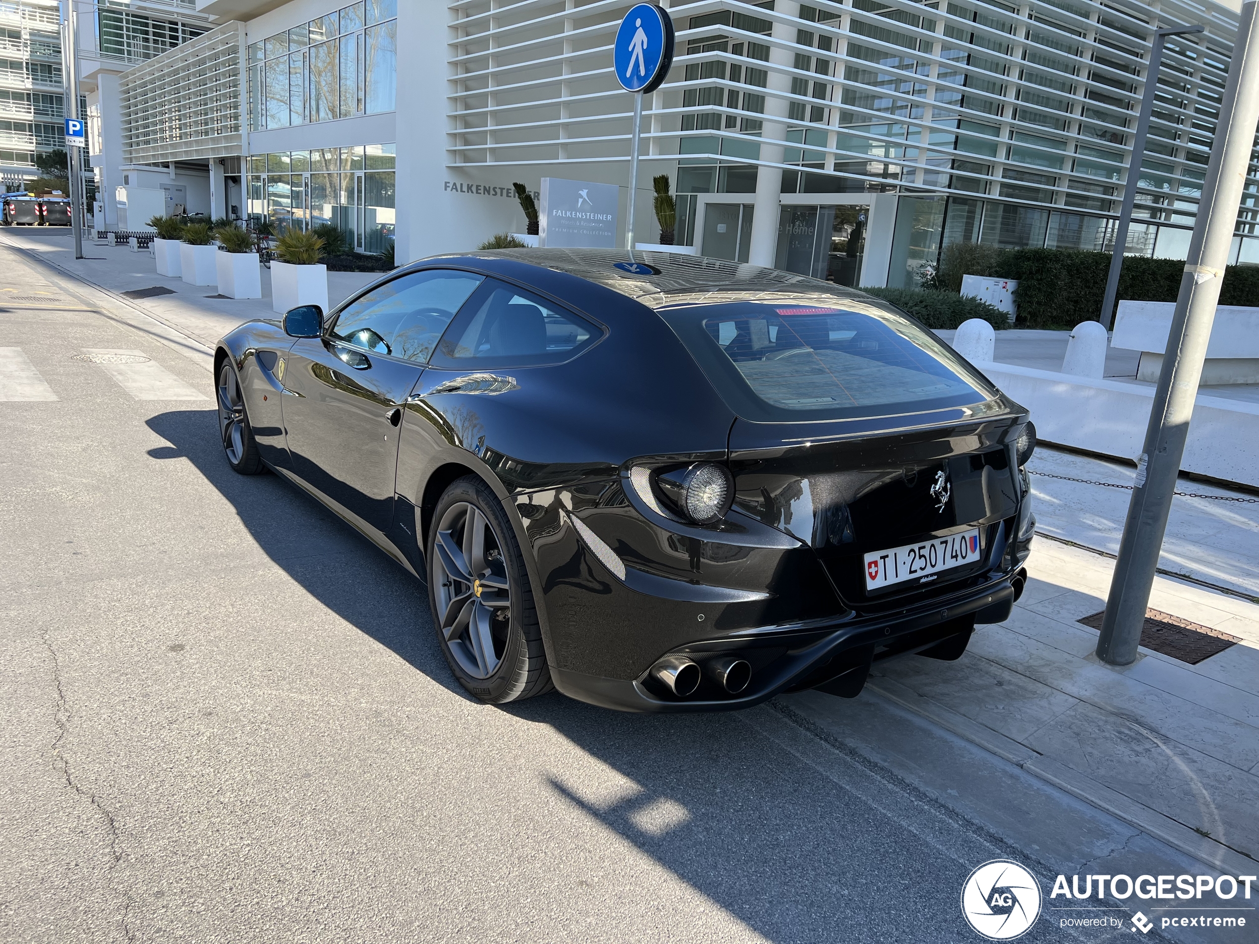 Ferrari FF