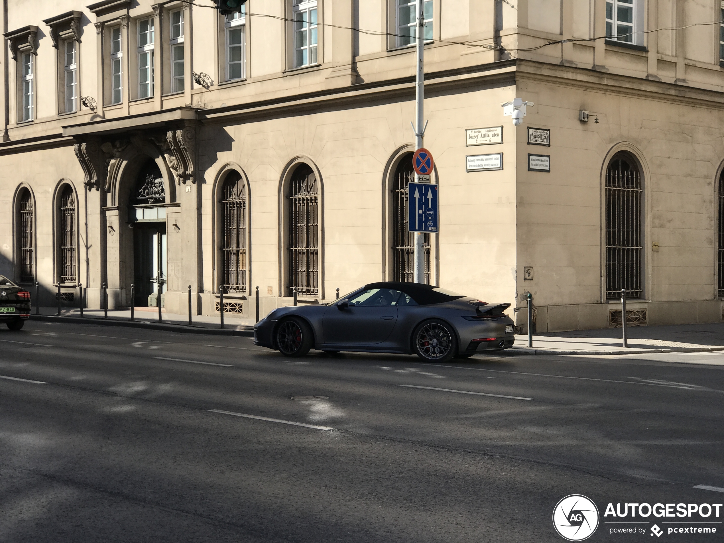 Porsche 992 Carrera 4S Cabriolet